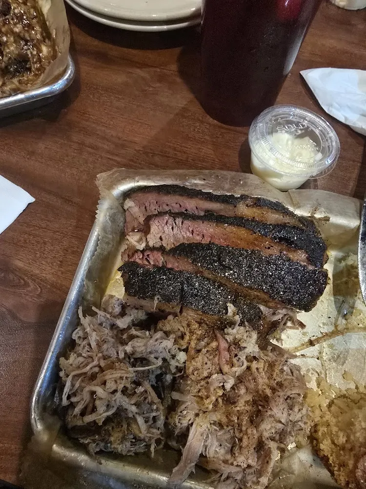 Risket & Pulled Porkb